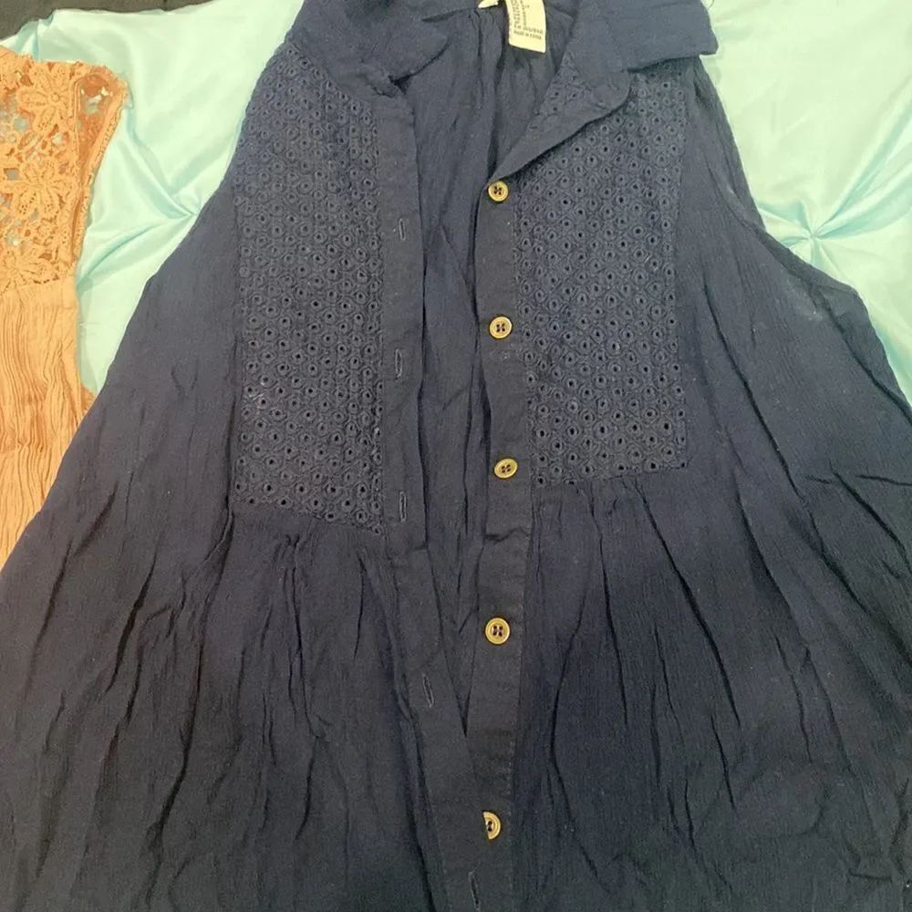 Forever 21 tops - Picture 3 of 9